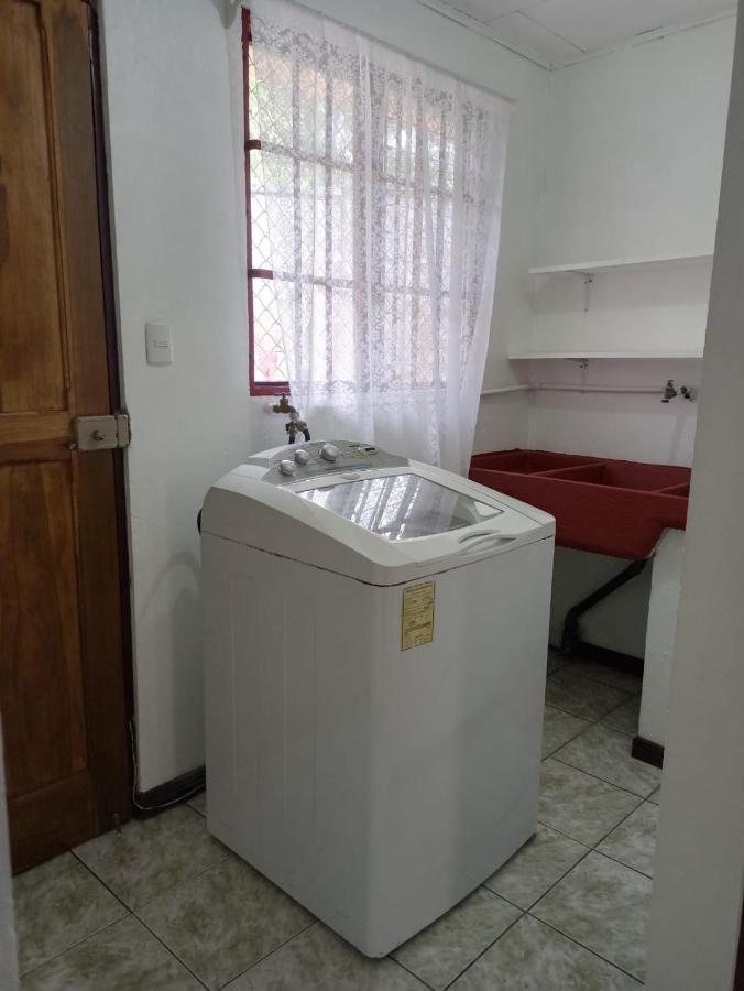 Apartment Lopez Y Azofeifa